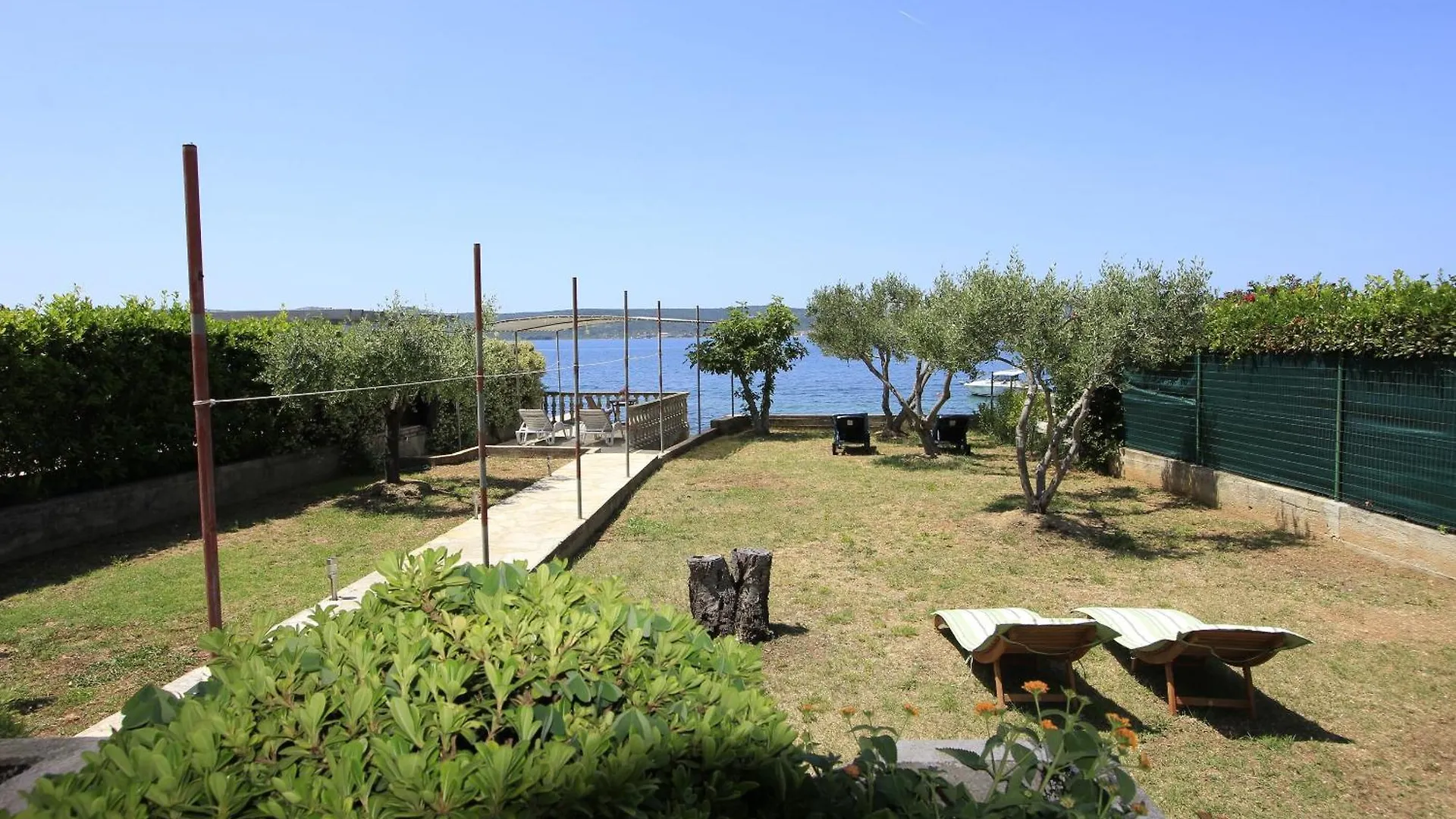 Holiday Home Gianna - Beachfront Sveti Petar  Croácia